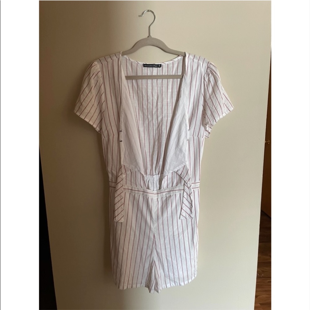 A&F Striped Tie Front Romper, XL